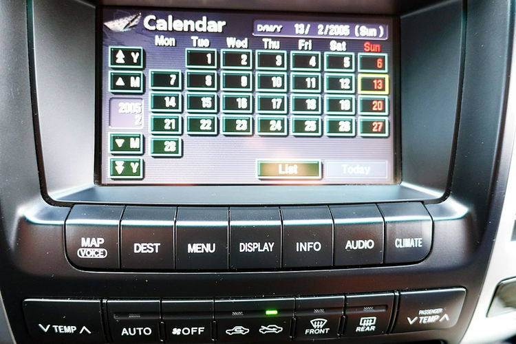 Toyota Land Cruiser 8-Osobowy AUTOMAT+PNEUMATYKA Szyberdach+Skóra I-wł Kraj Bezwypadkowy 4x2 zdjęcie 44