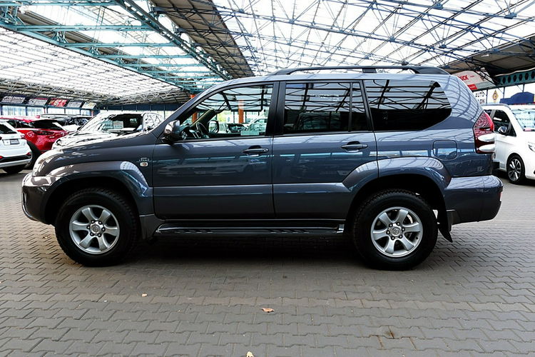 Toyota Land Cruiser 8-Osobowy AUTOMAT+PNEUMATYKA Szyberdach+Skóra I-wł Kraj Bezwypadkowy 4x2 zdjęcie 57