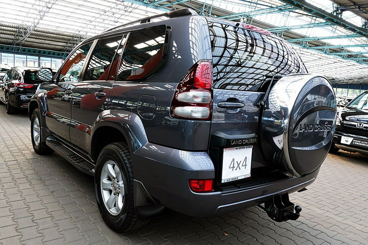 Toyota Land Cruiser 8-Osobowy AUTOMAT+PNEUMATYKA Szyberdach+Skóra I-wł Kraj Bezwypadkowy 4x2 zdjęcie 59
