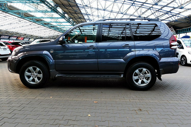 Toyota Land Cruiser 8-Osobowy AUTOMAT+PNEUMATYKA Szyberdach+Skóra I-wł Kraj Bezwypadkowy 4x2 zdjęcie 67
