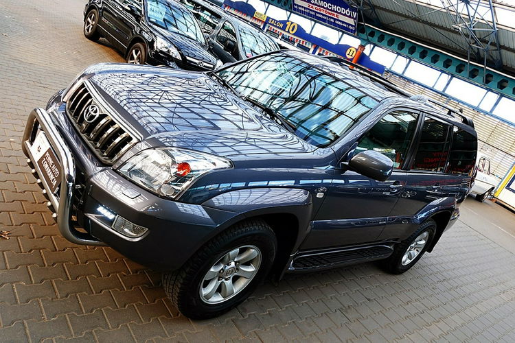 Toyota Land Cruiser 8-Osobowy AUTOMAT+PNEUMATYKA Szyberdach+Skóra I-wł Kraj Bezwypadkowy 4x2 zdjęcie 72