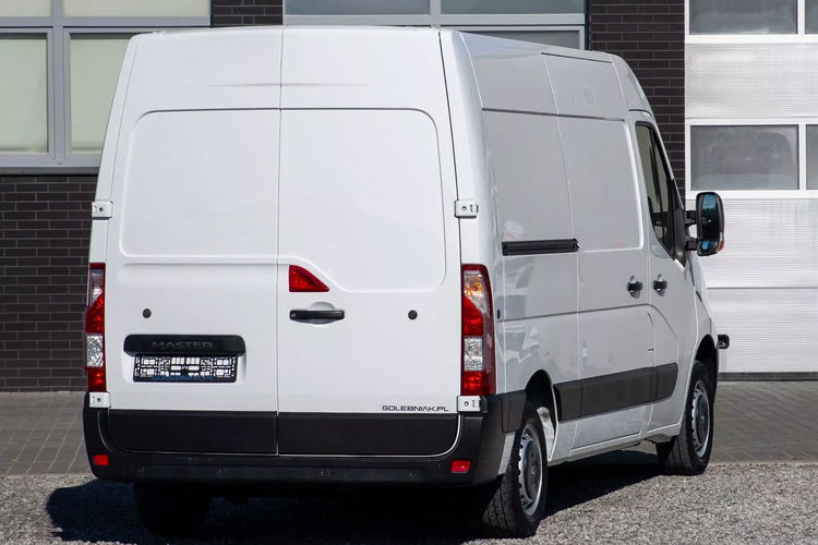 Renault Master L2H2 130KM ŚREDNI zdjęcie 3