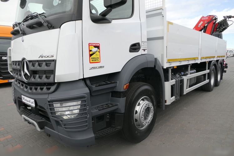 Mercedes AROCS 2636 / 6x4 / SKRZYNIOWY- 7m / + HDS FASSI 175 wysów: 17 m / EURO 6 / 50 tys.km. / STEROWANIE RADIOWE /OPONY 100 %  zdjęcie 11