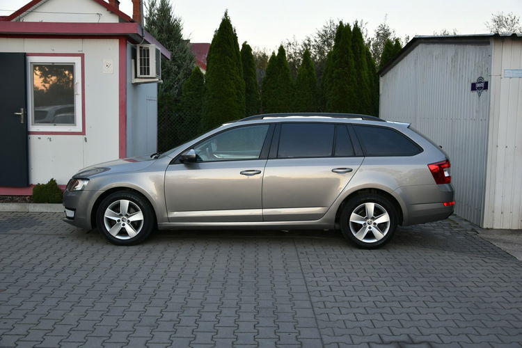 Skoda Octavia 2.0TDi 150KM DSG 2016r. SALON Climatronic 2xpdc TEMPOMAT Multimedia zdjęcie 4