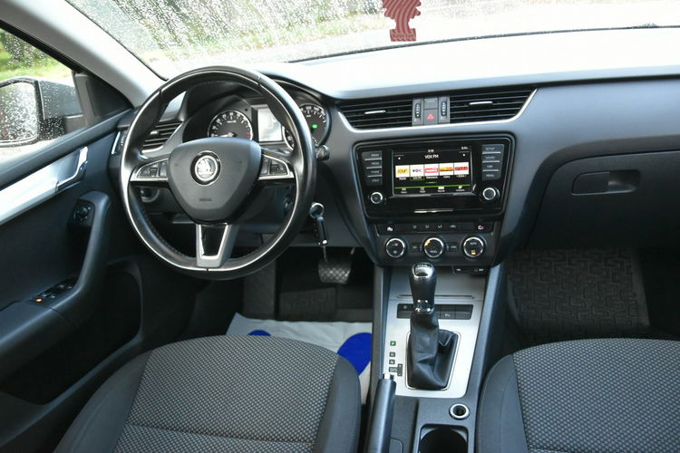 Skoda Octavia 2.0TDi 150KM DSG 2016r. SALON Climatronic 2xpdc TEMPOMAT Multimedia zdjęcie 9