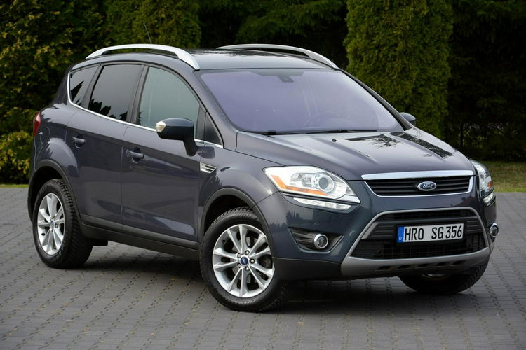 Ford Kuga Titanium Skóry Bi-Xenon Ledy 4x4 Duża Navi Kamera 2xParktr. ALU17 zdjęcie 10