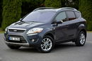 Ford Kuga Titanium Skóry Bi-Xenon Ledy 4x4 Duża Navi Kamera 2xParktr. ALU17 zdjęcie 2