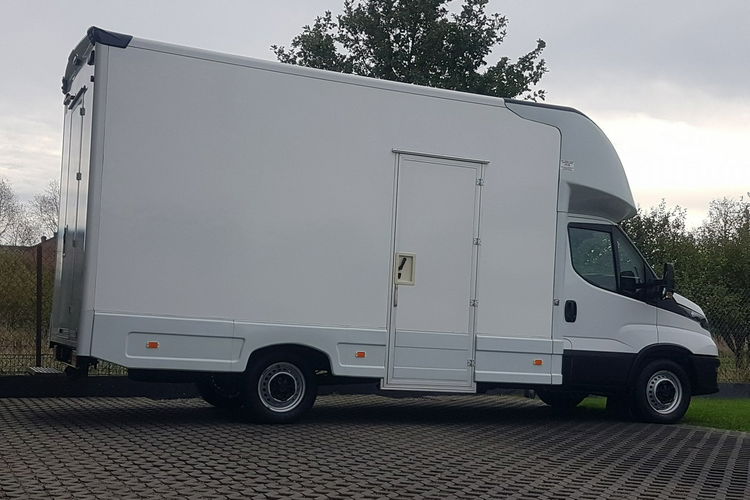 Iveco Daily KONTENER NISKOPODŁOGOWY 4.43x2.23x2.42 SKLEP FOODTRUCK KAMPER KLIMA zdjęcie 33