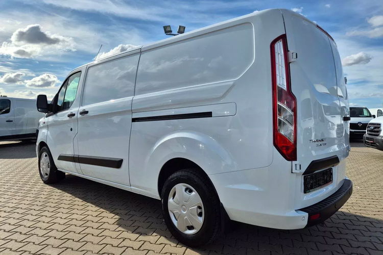 Ford Transit Custom L2H1 59999zł NETTO 2.0TdCi/131KM zdjęcie 9