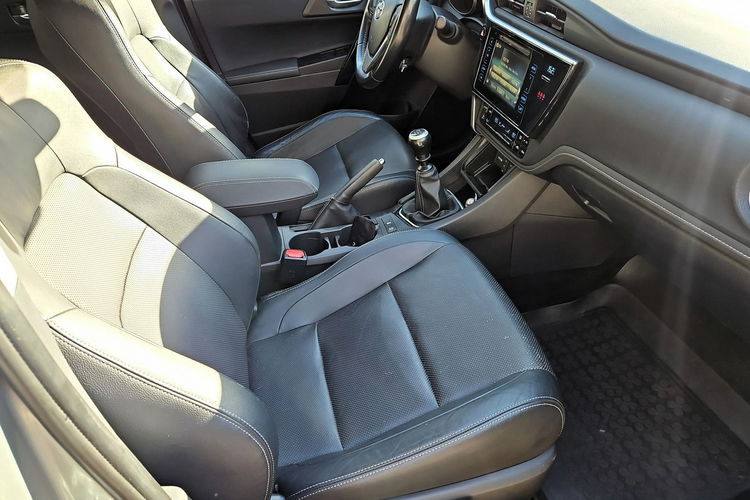Toyota Auris 1.6 D4D 112KM PRESTIGE EXECUTIVE, salon Polska, gwarancja, FV23% zdjęcie 14