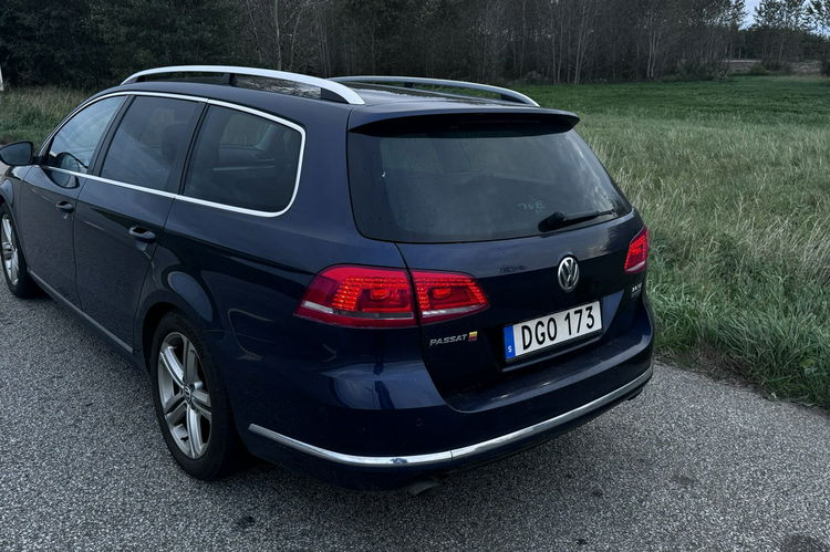 Volkswagen Passat 2.0 TDi automat 177KM 4 -Motion R-Line skóry ledy bixenon 1.r.gwaran zdjęcie 6
