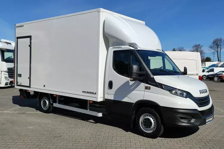 Iveco Daily 35S18 zdjęcie 3