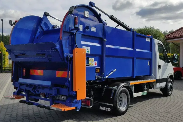 Iveco Daily 70C17 Hakowiec Skibicki Zabudowa ŚMIECIARKA POMOT KS-8 zdjęcie 16