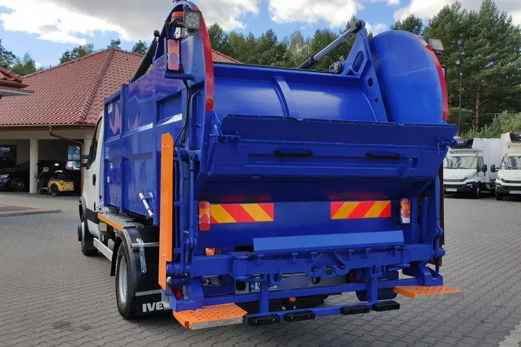 Iveco Daily 70C17 Hakowiec Skibicki Zabudowa ŚMIECIARKA POMOT KS-8 zdjęcie 20