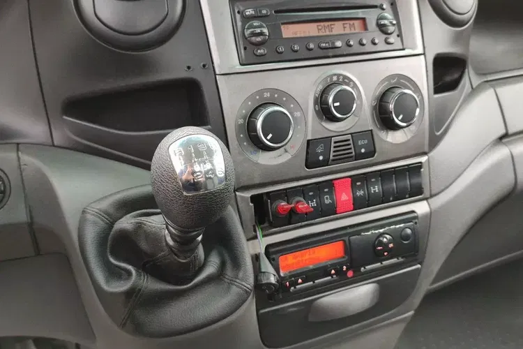 Iveco Daily 70C17 Hakowiec Skibicki Zabudowa ŚMIECIARKA POMOT KS-8 zdjęcie 27