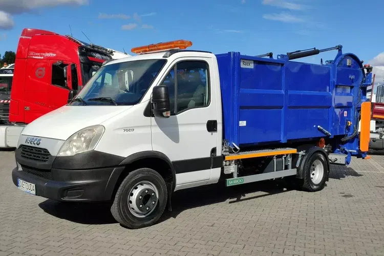 Iveco Daily 70C17 Hakowiec Skibicki Zabudowa ŚMIECIARKA POMOT KS-8 zdjęcie 8
