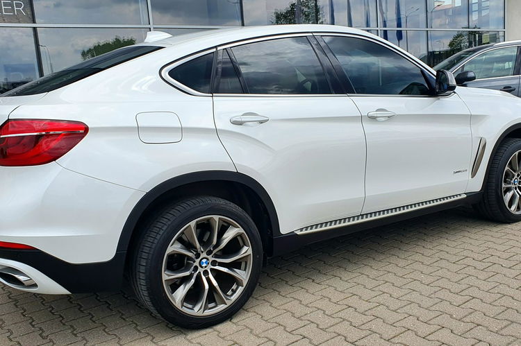 X6 BMW X6 450KM xDrive Biała Skóra 50i zdjęcie 4