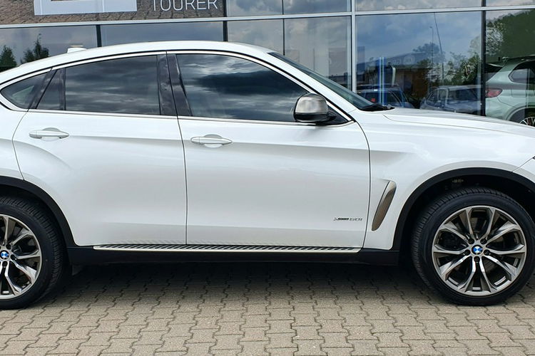 X6 BMW X6 450KM xDrive Biała Skóra 50i zdjęcie 5