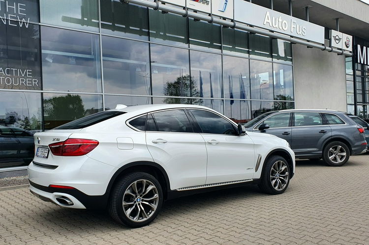 X6 BMW X6 450KM xDrive Biała Skóra 50i zdjęcie 6