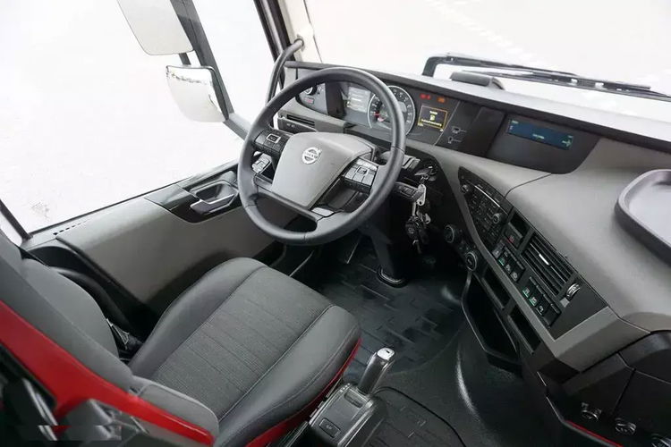 Volvo FH / 460 / EURO 6 / ACC / NISKI zdjęcie 13