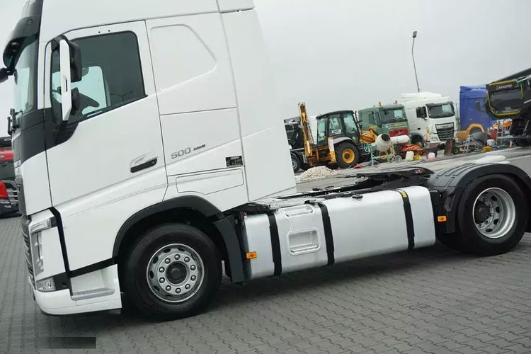 Volvo / FH / 500 / EURO 6 / ACC / GLOBETROTTER XL zdjęcie 40