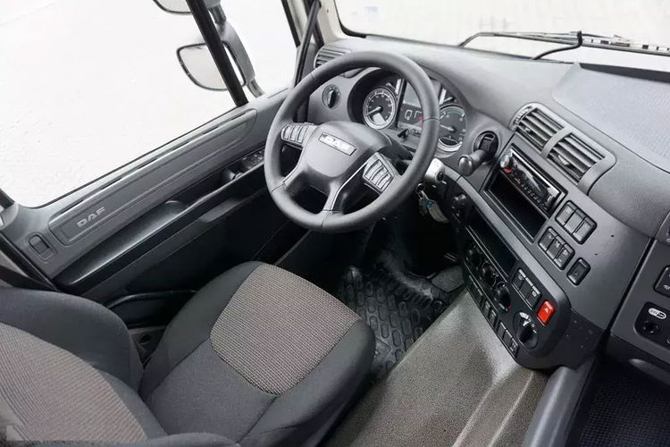 DAF / CF / 450 / EURO 6 / ACC / PEŁNY ADR zdjęcie 13