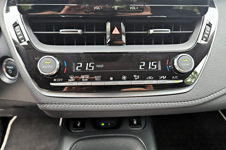 Toyota Corolla 1.8 HSD 140KM COMFORT TECH, salon Polska zdjęcie 18
