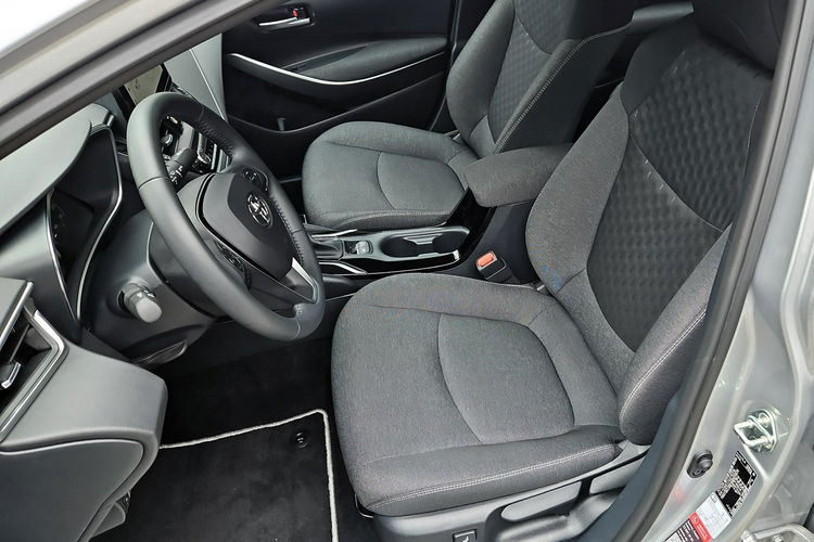 Toyota Corolla 1.8 HSD 140KM COMFORT TECH, salon Polska zdjęcie 25