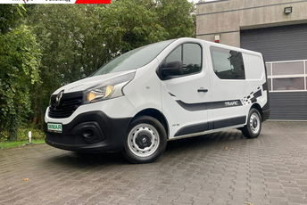 Renault Trafic 2015 1.6 115 km 195 650 km Brygadówka 6 osobowy