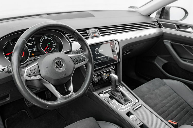 Volkswagen Passat GD489WU # 2.0 TDI Elegance DSG, Navi, Bluetooth, LED Salon PL, VAT 23% zdjęcie 6