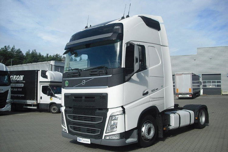 Volvo FH zdjęcie 1