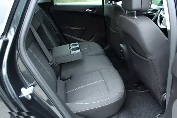 Opel Astra zdjęcie 10