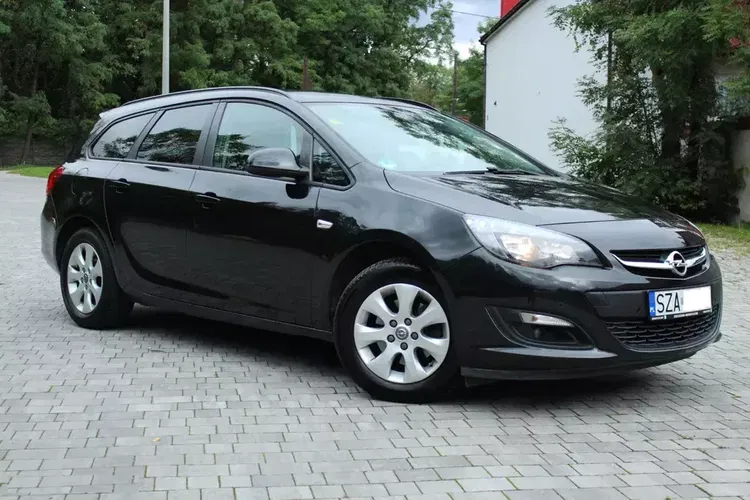 Opel Astra zdjęcie 2