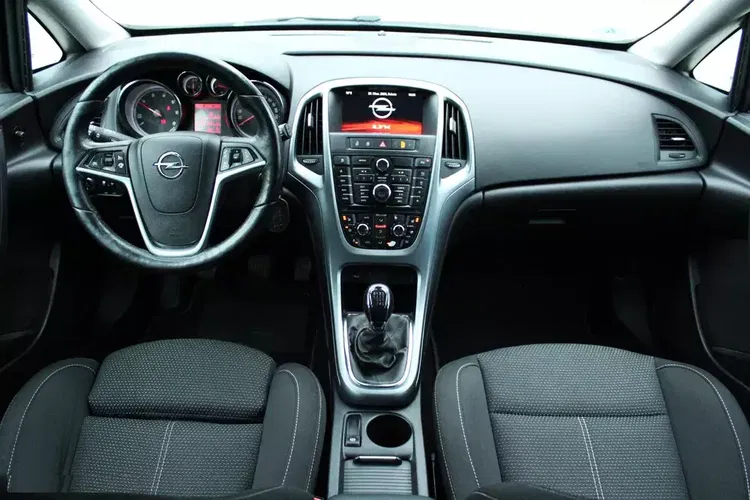 Opel Astra zdjęcie 8