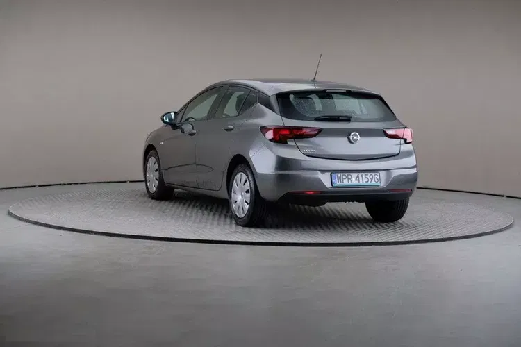 Opel Astra zdjęcie 2