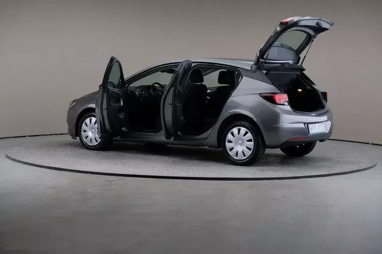 Opel Astra zdjęcie 7