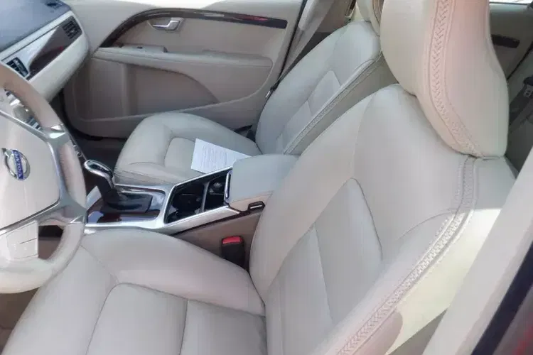 Volvo XC 70 zdjęcie 1