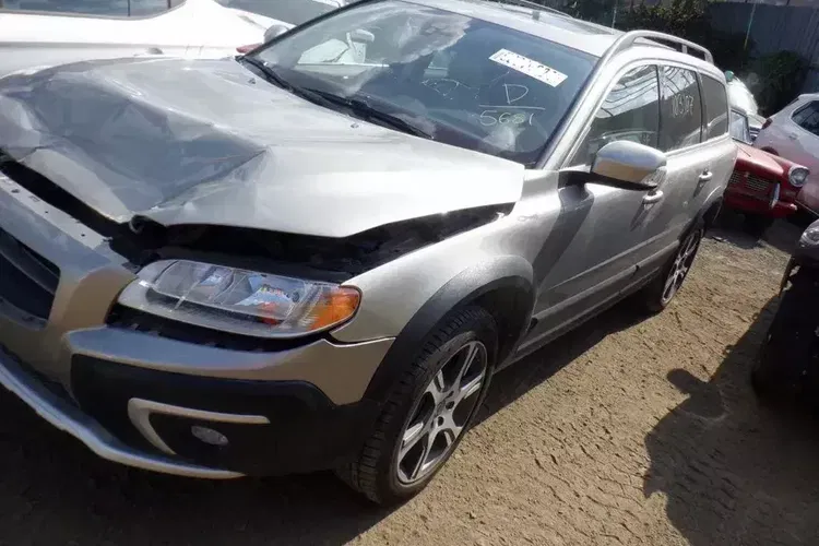 Volvo XC 70 zdjęcie 12