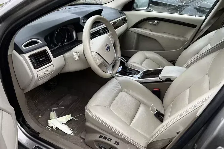 Volvo XC 70 zdjęcie 7