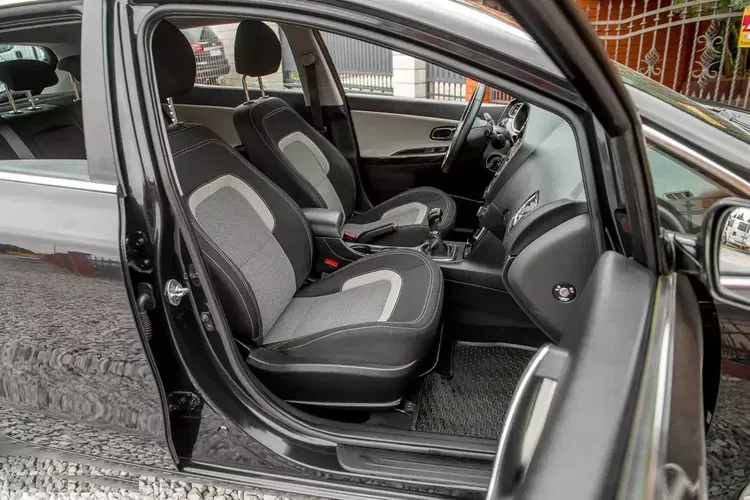 Kia Ceed zdjęcie 22