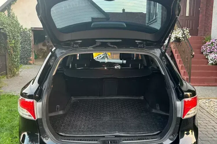 Toyota Avensis zdjęcie 9