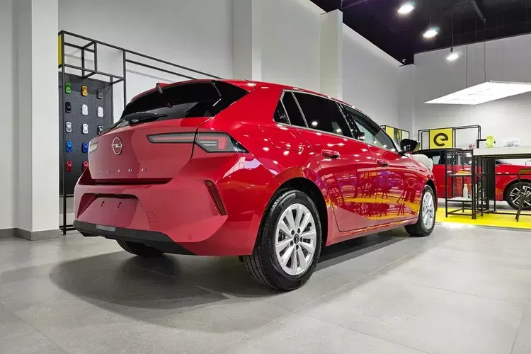 Opel Astra zdjęcie 5