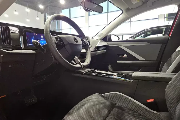 Opel Astra zdjęcie 7