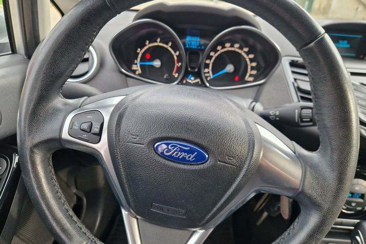 Ford Fiesta 1.6 BEN. AUTOMAT. LED. SERWIS. TITANIUM zdjęcie 21