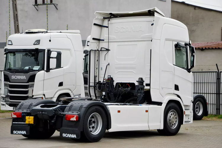 Scania R450 RETARDER | FULL LED | NAWIGACJA | 2 ŁÓŻKA | 2 ZBIORNIKI zdjęcie 13