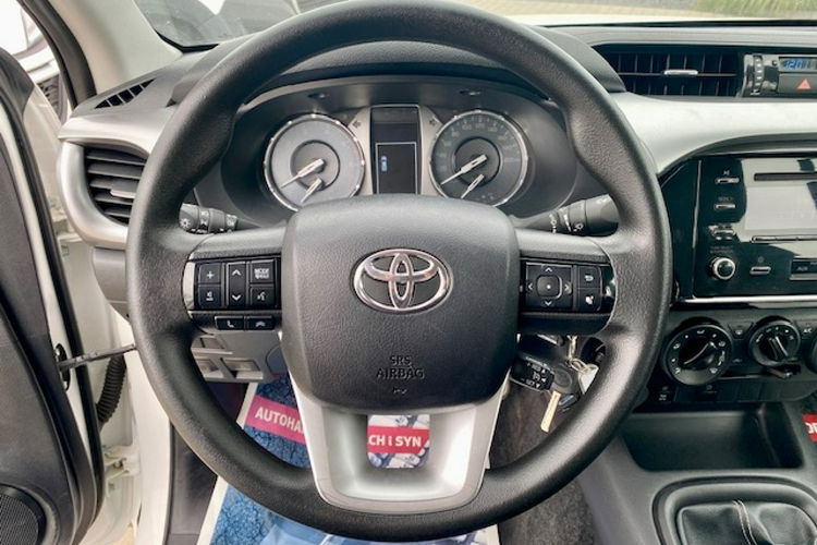 Toyota Hilux / SALON PL / 92 tys.km / 2.4-150KM / 4 x 4 / KLIMA / GWARANCJA zdjęcie 12