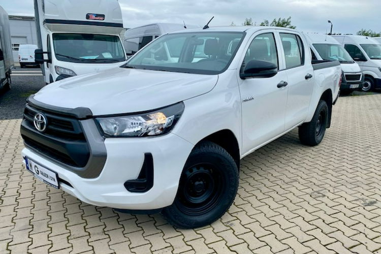 Toyota Hilux / SALON PL / 92 tys.km / 2.4-150KM / 4 x 4 / KLIMA / GWARANCJA zdjęcie 2