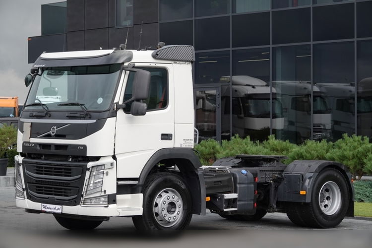 Volvo FM 380 / FULL ADR / LOW CAB / DAY CAB / PLN 280.000 KM. / EURO 6 / EMISIUNE zdjęcie 3