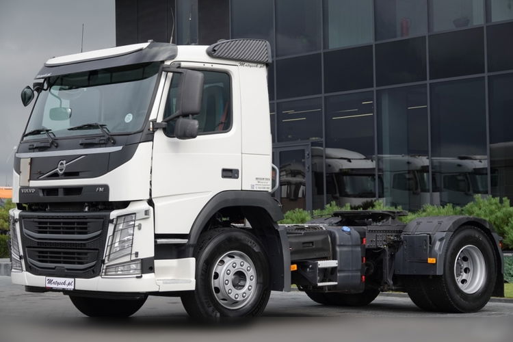 Volvo FM 380 / FULL ADR / LOW CAB / DAY CAB / PLN 280.000 KM. / EURO 6 / EMISIUNE zdjęcie 4