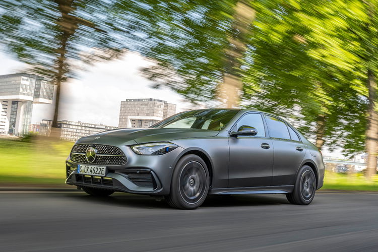 Mercedes C 220 d mHEV 4-Matic AMG zdjęcie 1